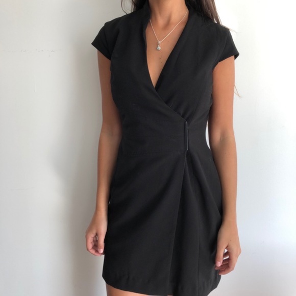 Calvin Klein Dresses & Skirts - Calvin Klein Wrap front little black dress